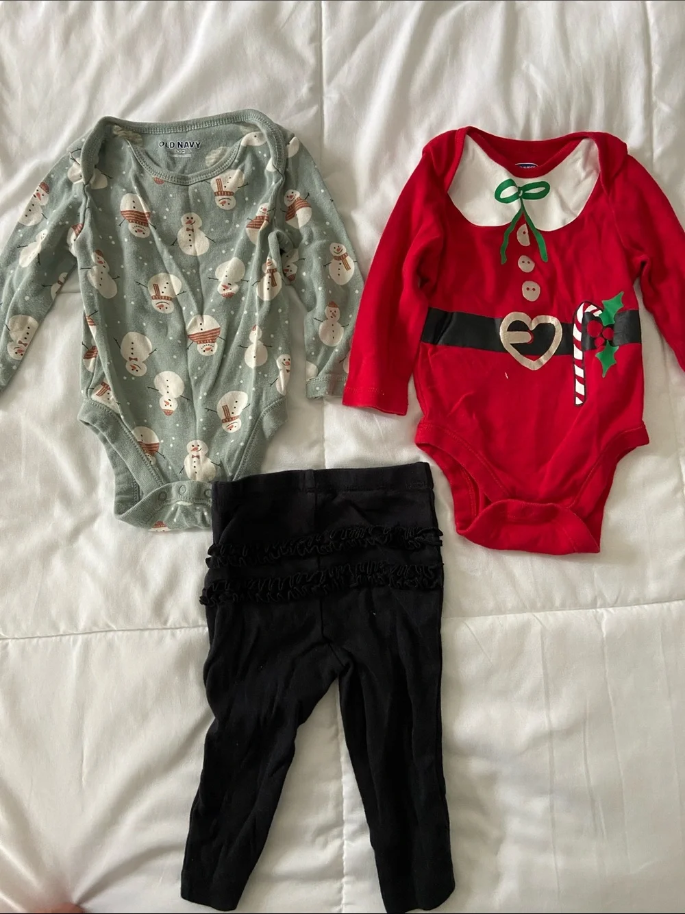 Baby Girl Christmas and holiday mixed set - Picture 9 of 11